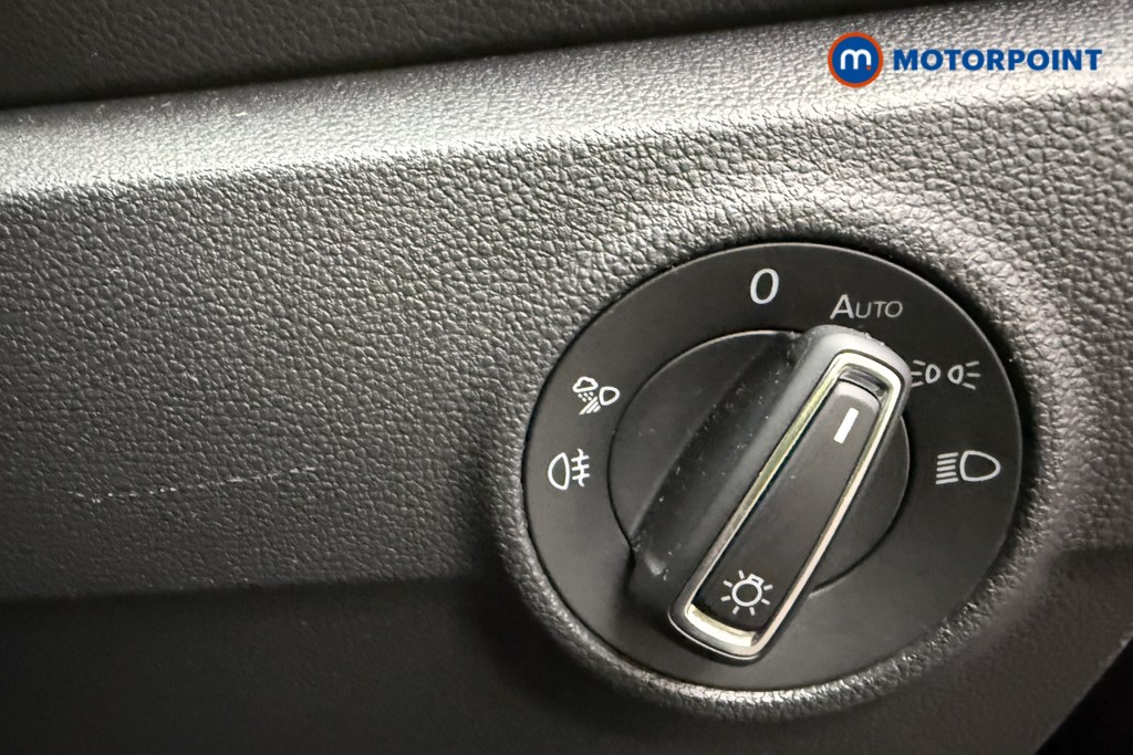 Volkswagen T-Roc Style Manual Petrol SUV - Stock Number (1627908) - 17th supplementary image