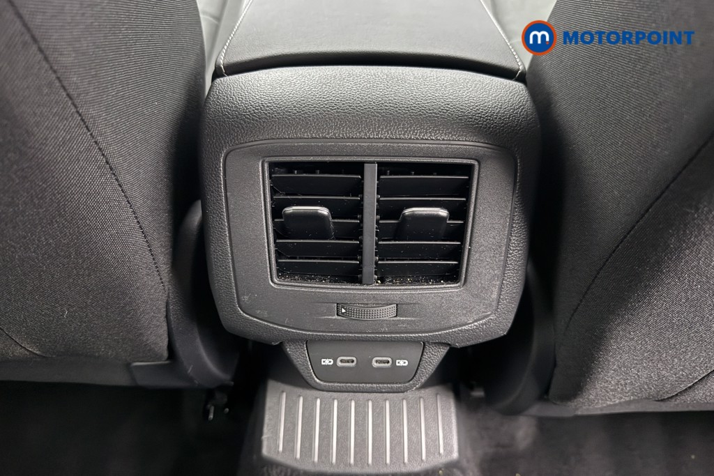 Volkswagen T-Roc Style Manual Petrol SUV - Stock Number (1627908) - 21st supplementary image