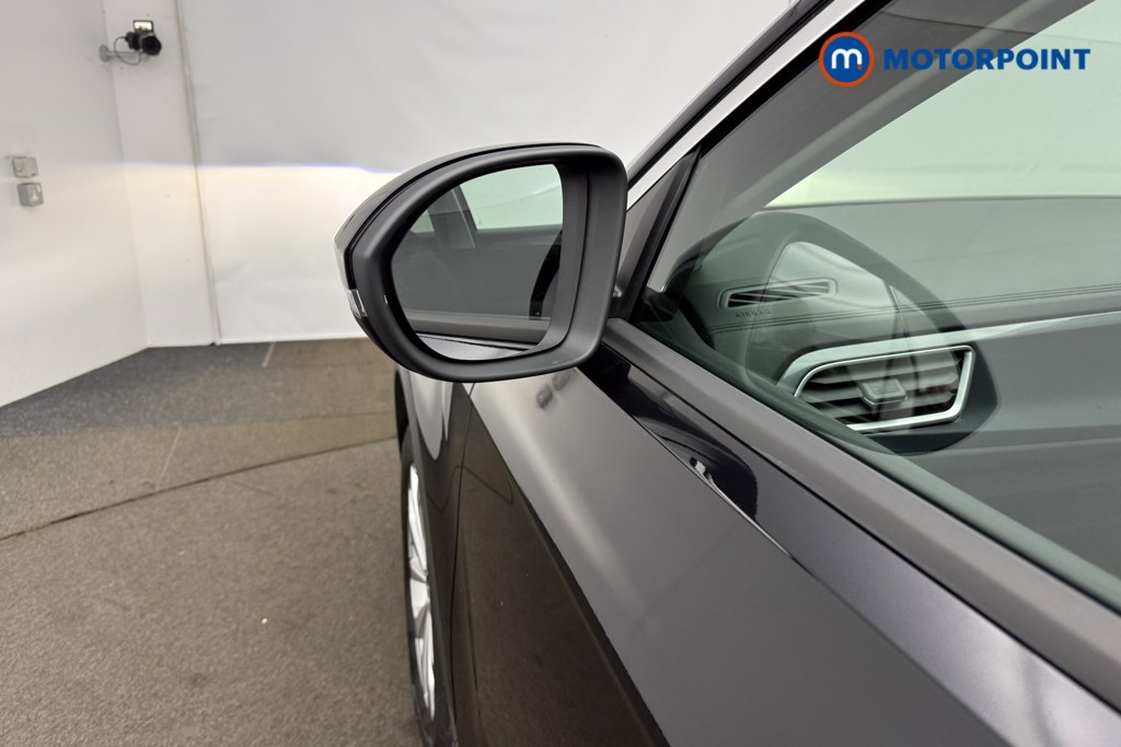 Volkswagen T-Roc Style Manual Petrol SUV - Stock Number (1627908) - 30th supplementary image