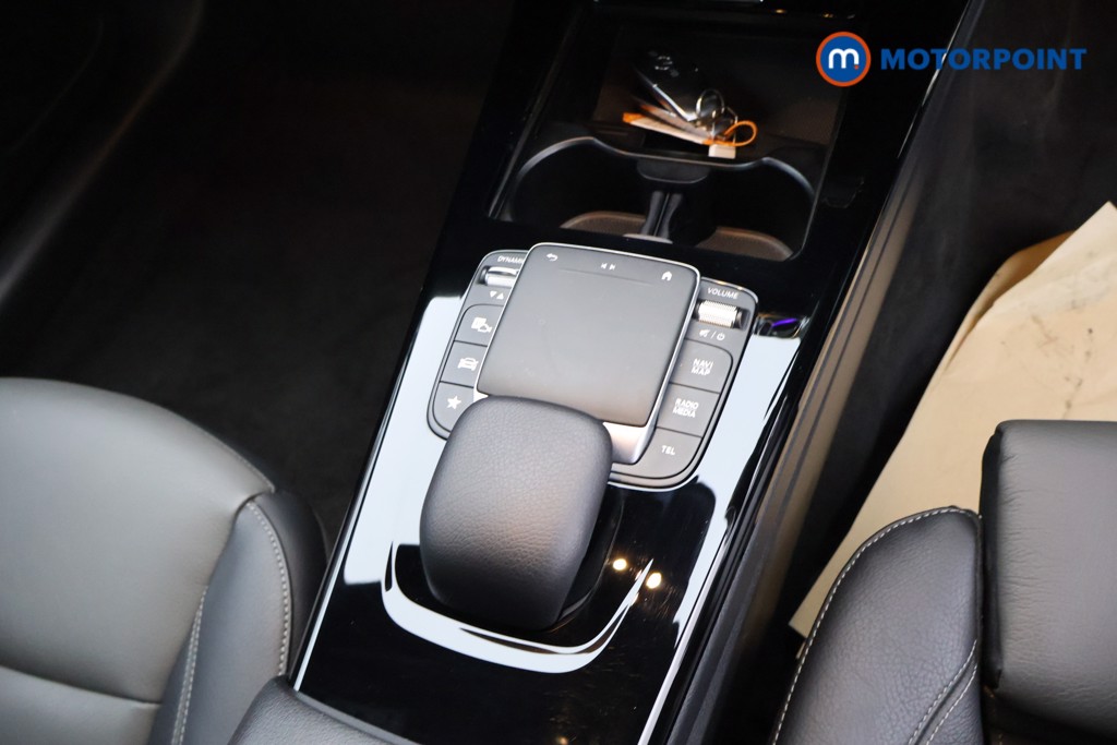 Mercedes-Benz CLA Amg Line Automatic Petrol Plug-In Hybrid Estate - Stock Number (1628044) - 16th supplementary image