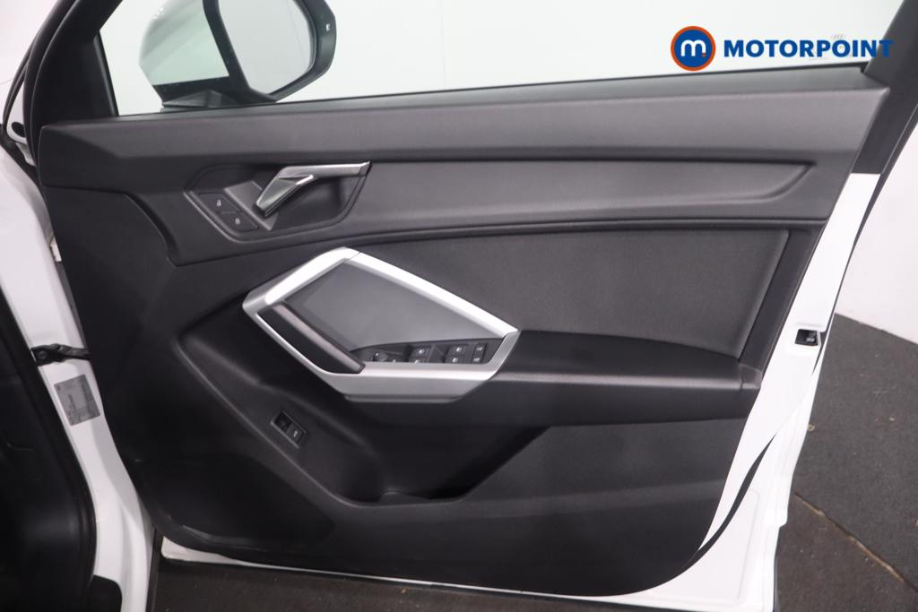 Audi Q3 Technik Manual Diesel SUV - Stock Number (1628149) - 9th supplementary image