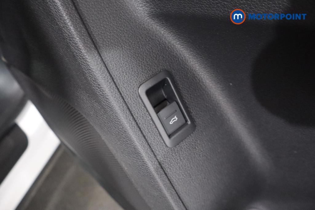 Audi Q3 Technik Manual Diesel SUV - Stock Number (1628149) - 12th supplementary image