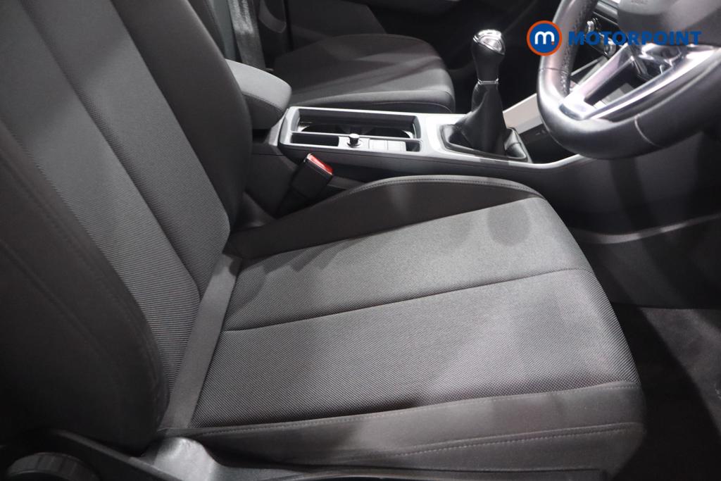 Audi Q3 Technik Manual Diesel SUV - Stock Number (1628149) - 13th supplementary image