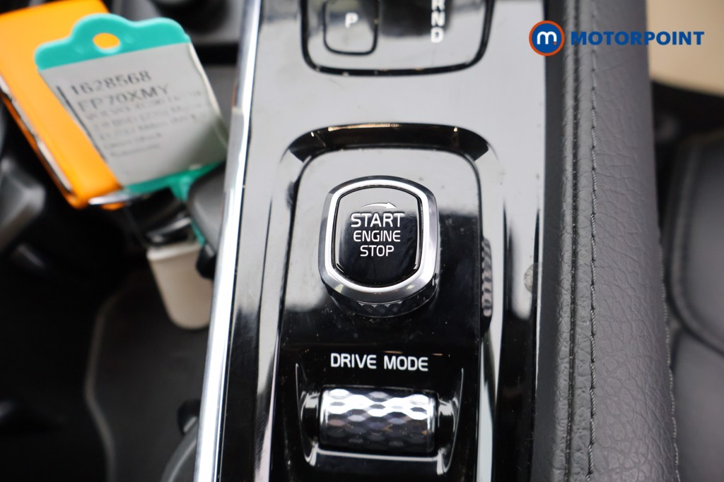 Volvo Xc90 Momentum Automatic Diesel SUV - Stock Number (1628568) - 13th supplementary image