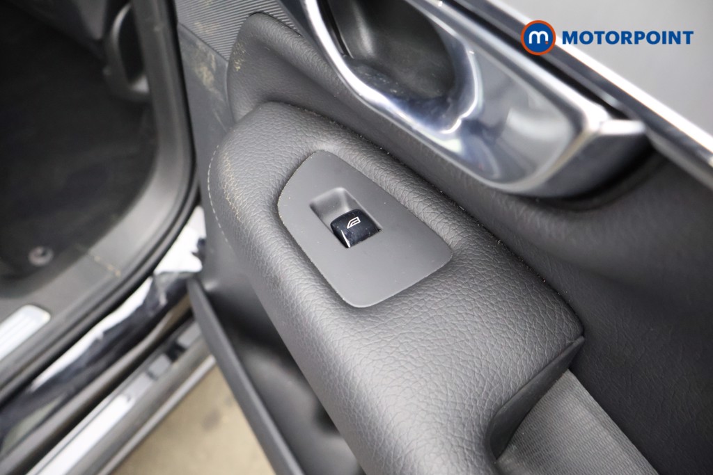 Volvo Xc90 Momentum Automatic Diesel SUV - Stock Number (1628568) - 27th supplementary image