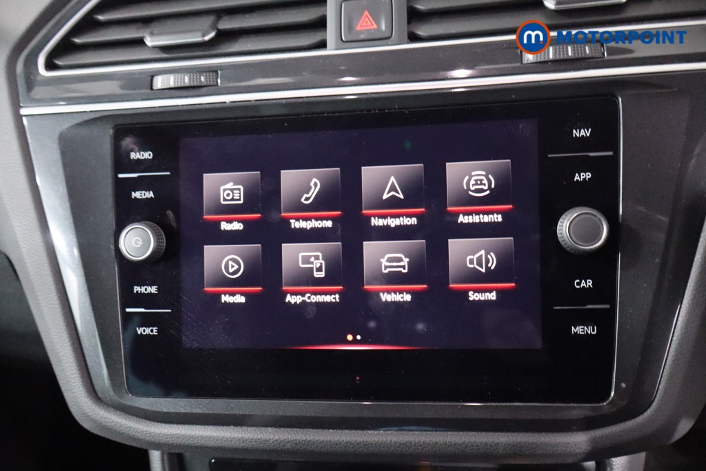 Volkswagen Tiguan R-Line Automatic Petrol SUV - Stock Number (1628573) - 2nd supplementary image