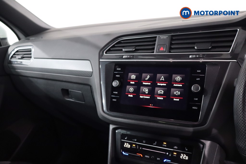 Volkswagen Tiguan R-Line Automatic Petrol SUV - Stock Number (1628573) - 19th supplementary image