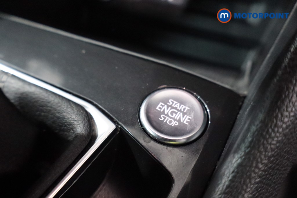 Volkswagen Tiguan R-Line Automatic Petrol SUV - Stock Number (1628573) - 24th supplementary image