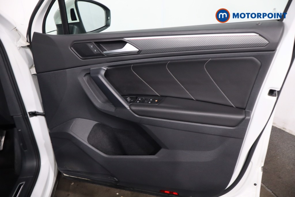 Volkswagen Tiguan R-Line Automatic Petrol SUV - Stock Number (1628573) - 29th supplementary image