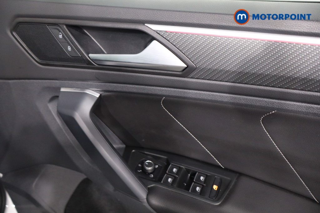 Volkswagen Tiguan R-Line Automatic Petrol SUV - Stock Number (1628573) - 30th supplementary image