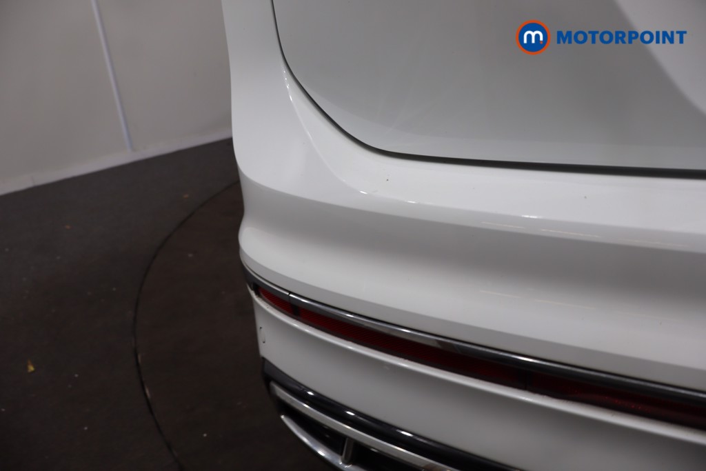 Volkswagen Tiguan R-Line Automatic Petrol SUV - Stock Number (1628573) - 43rd supplementary image