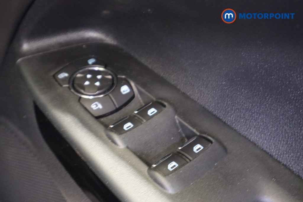 Ford Ecosport Titanium Manual Petrol SUV - Stock Number (1628792) - 13th supplementary image