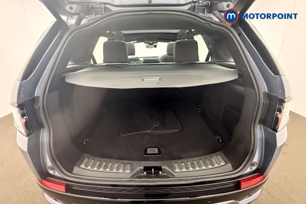 Land Rover Discovery Sport Urban Edition Automatic Petrol Plug-In Hybrid SUV - Stock Number (1629071) - 5th supplementary image