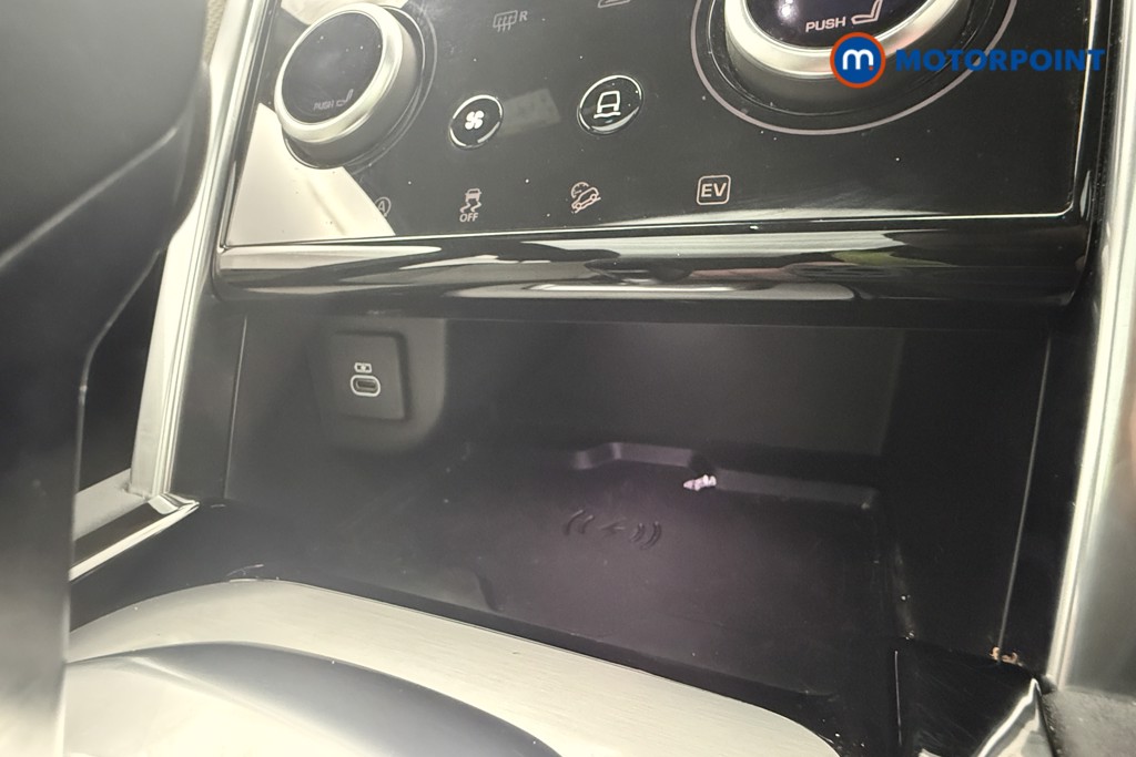 Land Rover Discovery Sport Urban Edition Automatic Petrol Plug-In Hybrid SUV - Stock Number (1629071) - 14th supplementary image