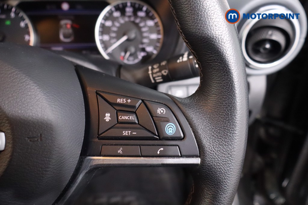 Nissan Juke Tekna Manual Petrol SUV - Stock Number (1629268) - 8th supplementary image