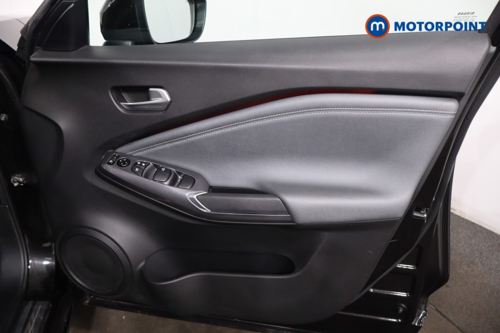 Nissan Juke Tekna Manual Petrol SUV - Stock Number (1629268) - 23rd supplementary image