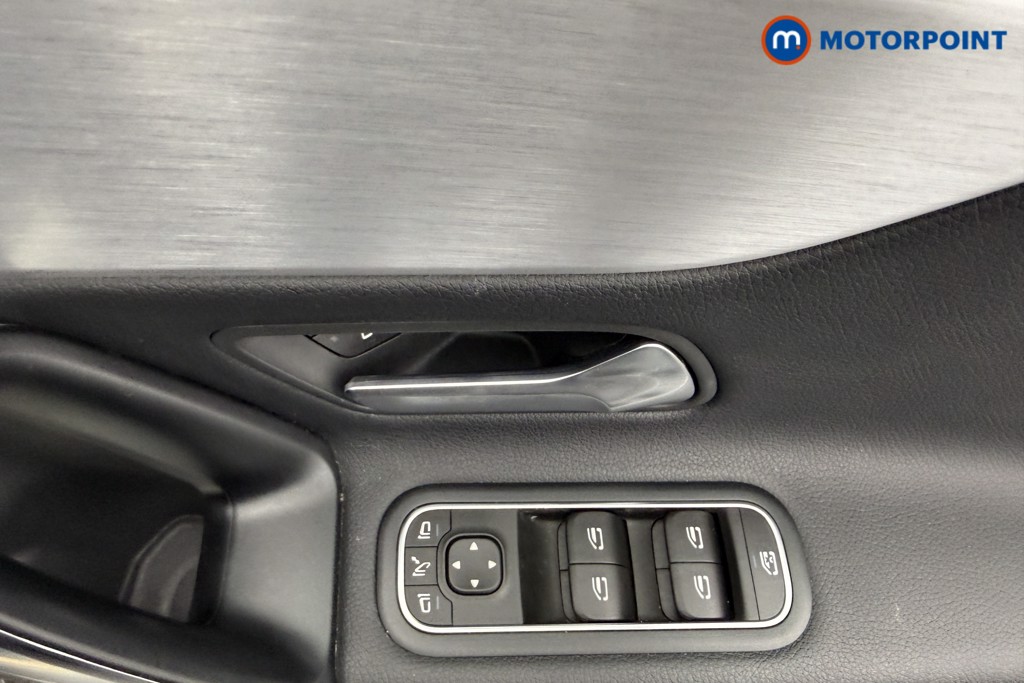 Mercedes-Benz CLA Amg Line Automatic Petrol Coupe - Stock Number (1629750) - 16th supplementary image