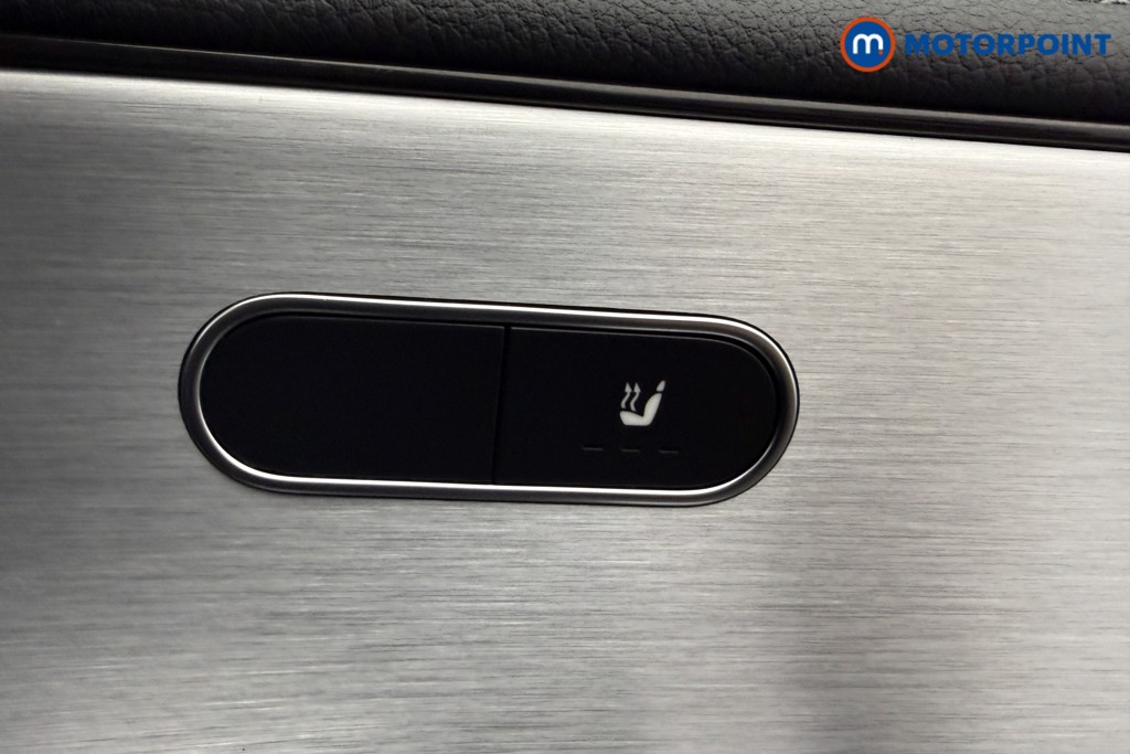 Mercedes-Benz CLA Amg Line Automatic Petrol Coupe - Stock Number (1629750) - 17th supplementary image