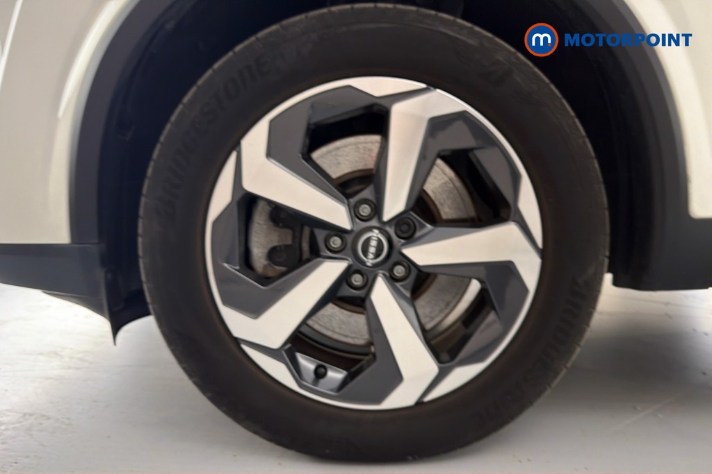 Nissan Qashqai N-Connecta Automatic Petrol-Electric Hybrid SUV - Stock Number (1629875) - 47th supplementary image