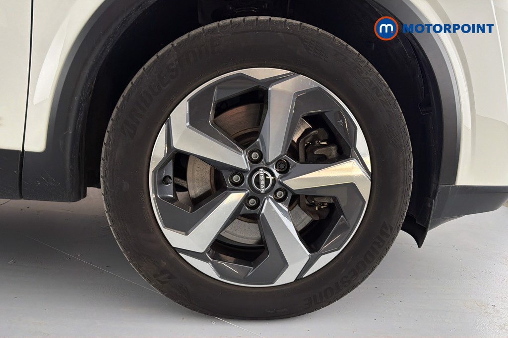 Nissan Qashqai N-Connecta Automatic Petrol-Electric Hybrid SUV - Stock Number (1629875) - 50th supplementary image