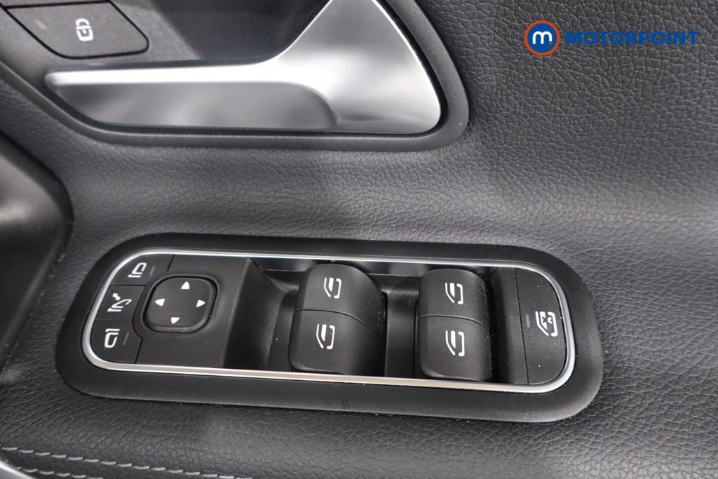 Mercedes-Benz A Class Sport Automatic Diesel Hatchback - Stock Number (1630418) - 11th supplementary image