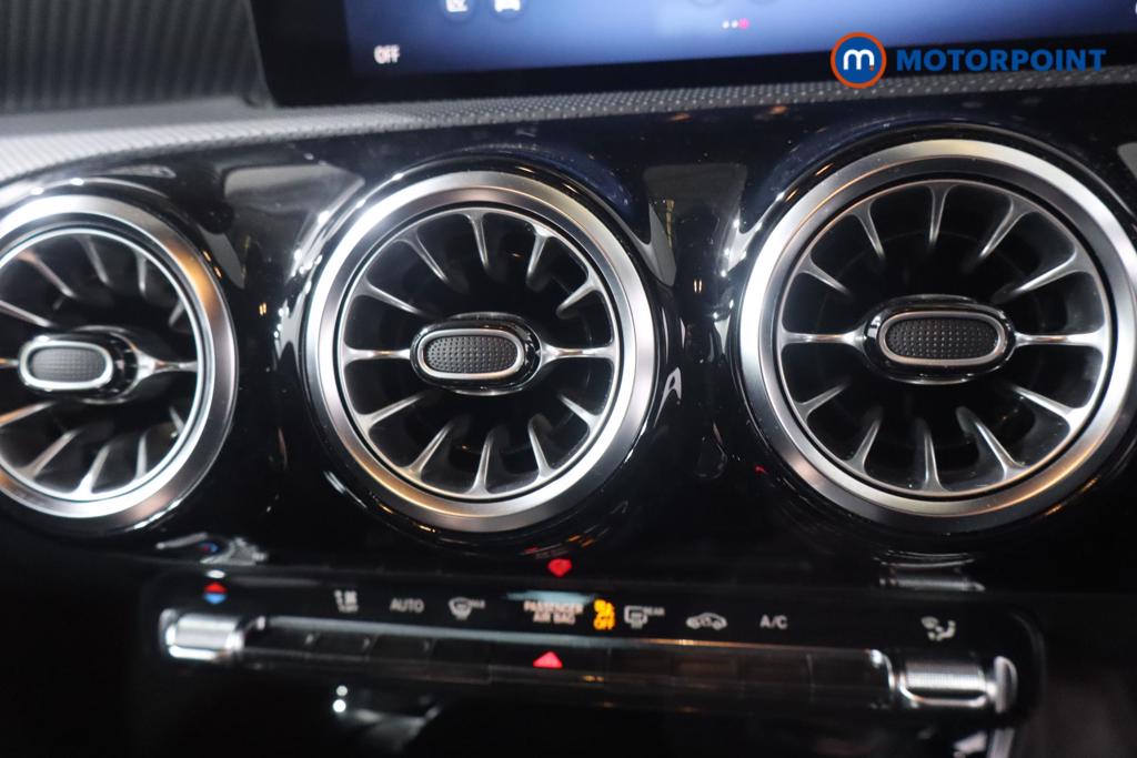 Mercedes-Benz A Class Sport Automatic Diesel Hatchback - Stock Number (1630418) - 20th supplementary image