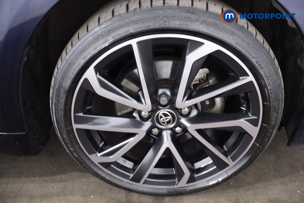 Toyota Corolla Excel Automatic Petrol-Electric Hybrid Estate - Stock Number (1630429) - 9th supplementary image