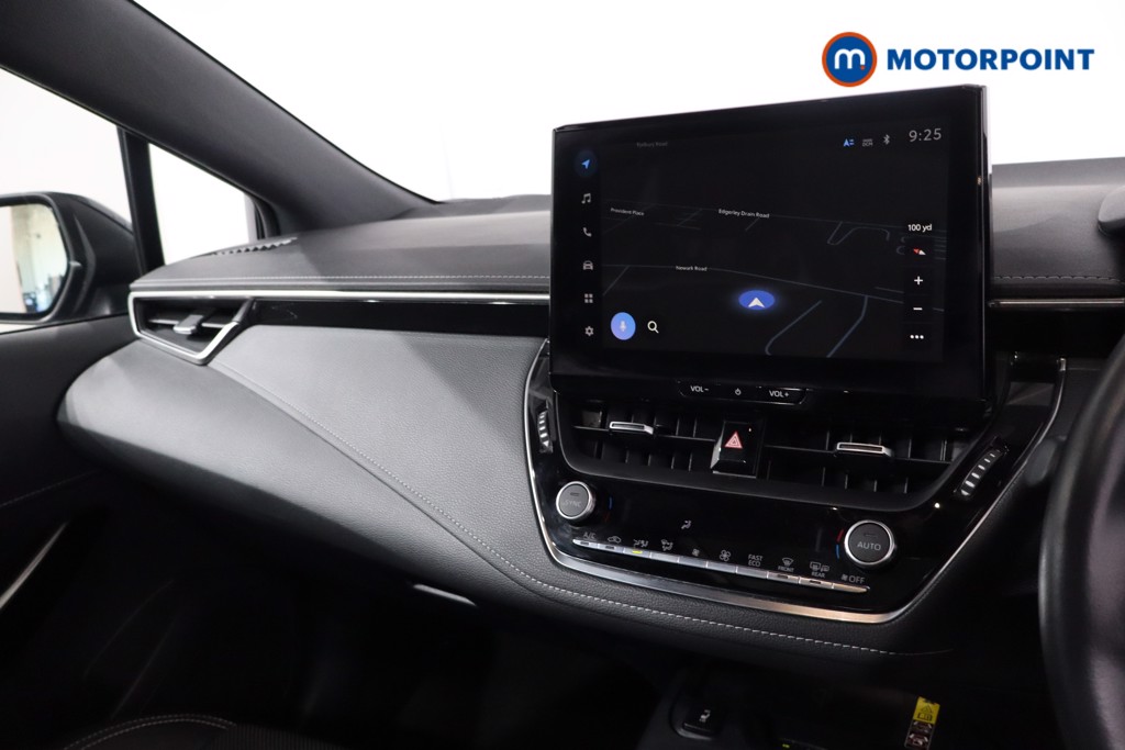 Toyota Corolla Excel Automatic Petrol-Electric Hybrid Estate - Stock Number (1630429) - 18th supplementary image