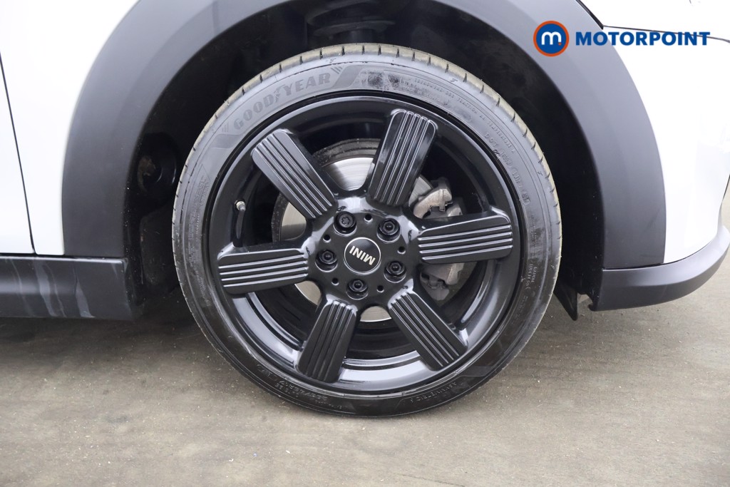 Mini Hatchback Cooper Classic Automatic Petrol Hatchback - Stock Number (1630549) - 1st supplementary image