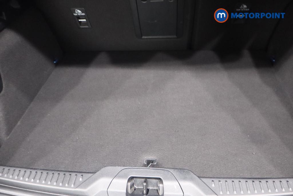 Ford Focus St-Line Vignale Manual Petrol Hatchback - Stock Number (1630909) - 6th supplementary image