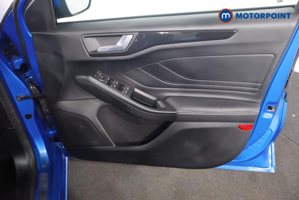 Ford Focus St-Line Vignale Manual Petrol Hatchback - Stock Number (1630909) - 10th supplementary image