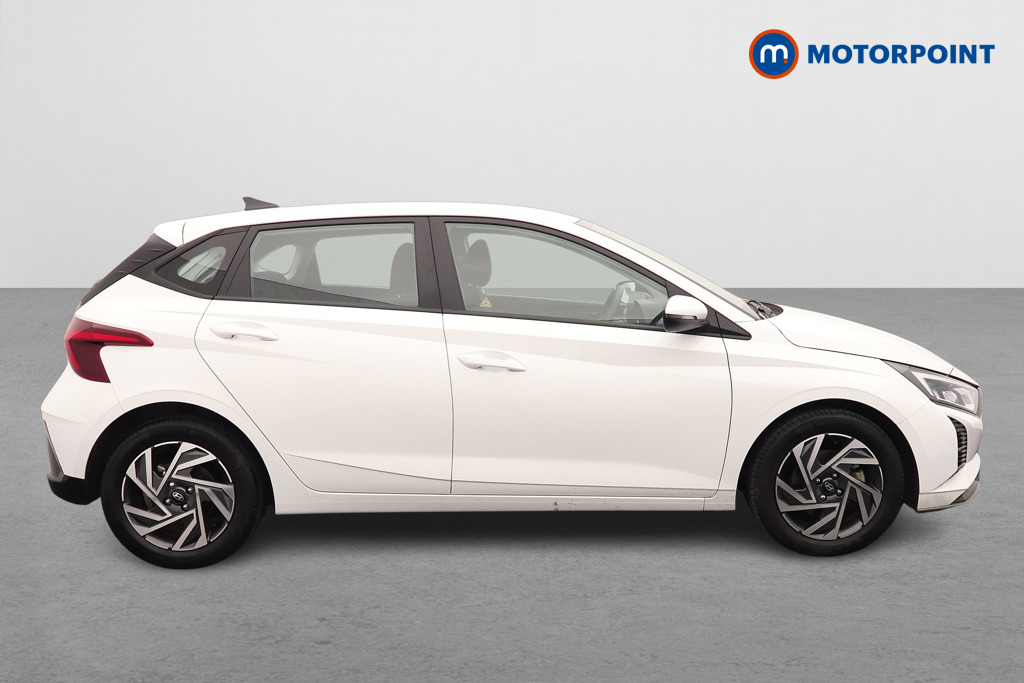 Hyundai I20 Advance Automatic Petrol Hatchback - Stock Number (1610885) - Drivers side