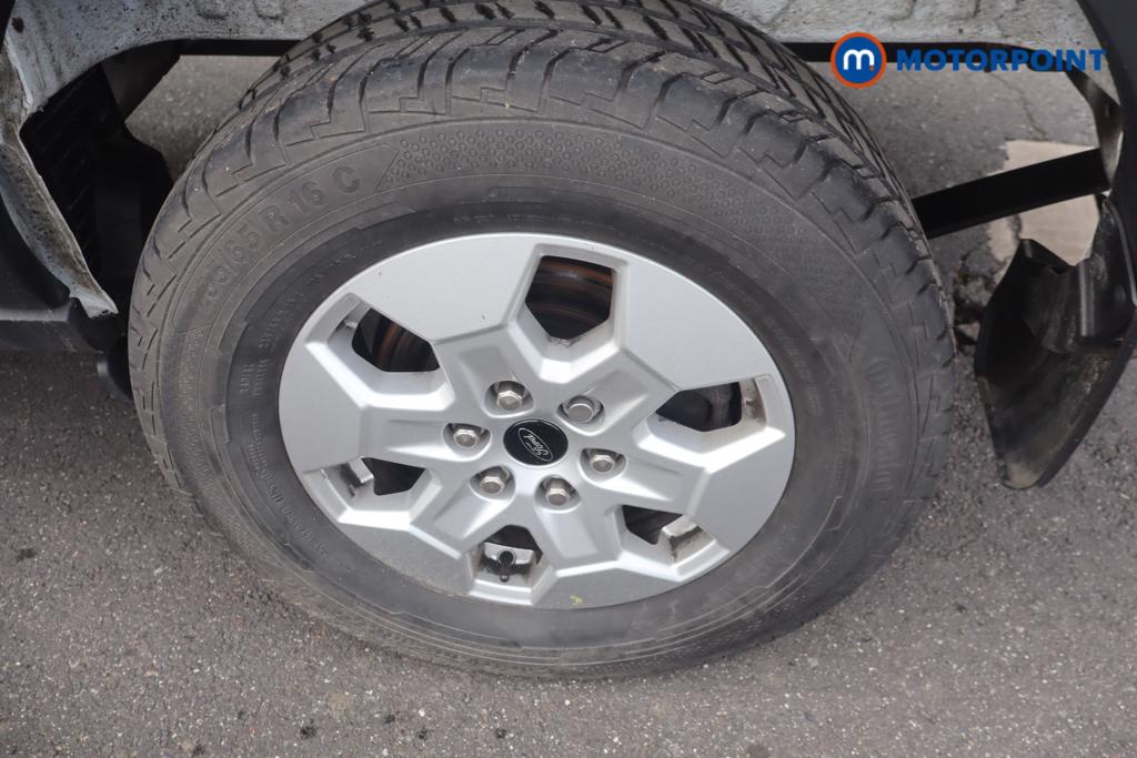 Ford Transit Limited Automatic Diesel Medium Roof Van - Stock Number (1611413) - 8th supplementary image