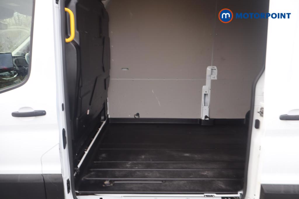 Ford Transit Limited Automatic Diesel Medium Roof Van - Stock Number (1611413) - 10th supplementary image