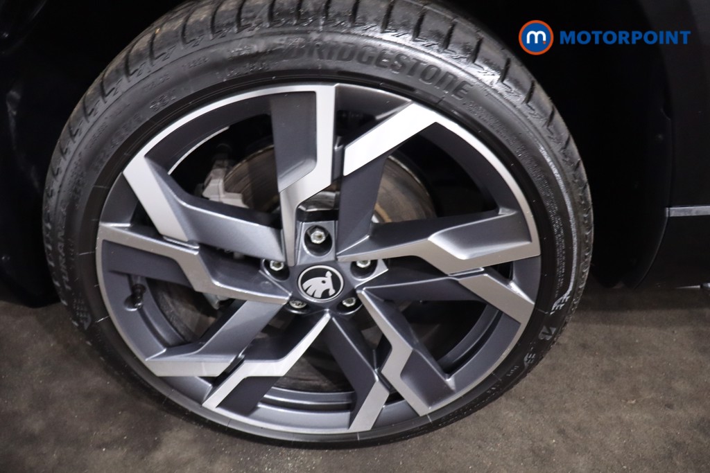 Skoda Karoq Sportline Edition Automatic Petrol SUV - Stock Number (1612768) - 11th supplementary image