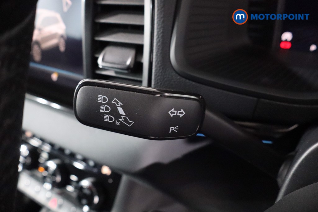 Skoda Karoq Sportline Edition Automatic Petrol SUV - Stock Number (1612768) - 14th supplementary image