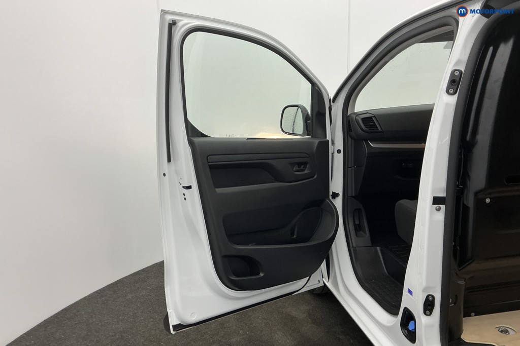 Citroen Dispatch Enterprise Manual Diesel Panel Van - Stock Number (1615131) - 12th supplementary image