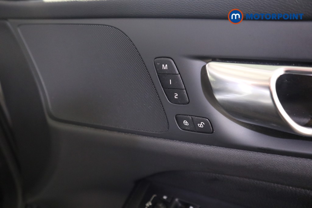 Volvo V60 Cross Country Automatic Petrol Estate - Stock Number (1615953) - 12th supplementary image