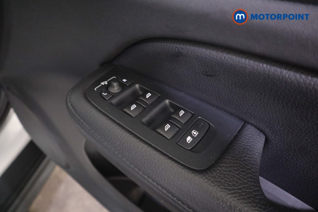 Volvo V60 Cross Country Automatic Petrol Estate - Stock Number (1615953) - 13th supplementary image