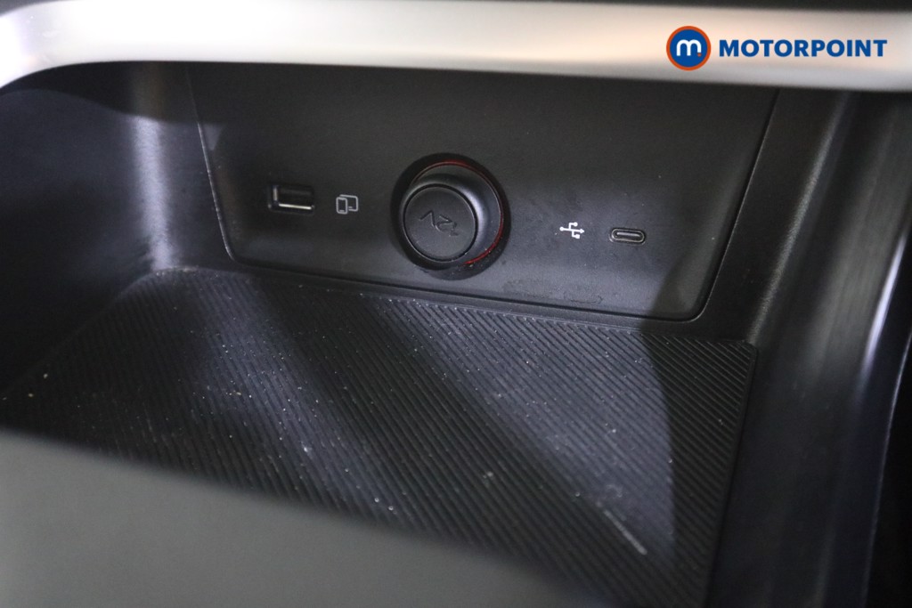 Mg Motor Uk ZS Trophy Automatic Petrol-Electric Hybrid SUV - Stock Number (1616902) - 7th supplementary image