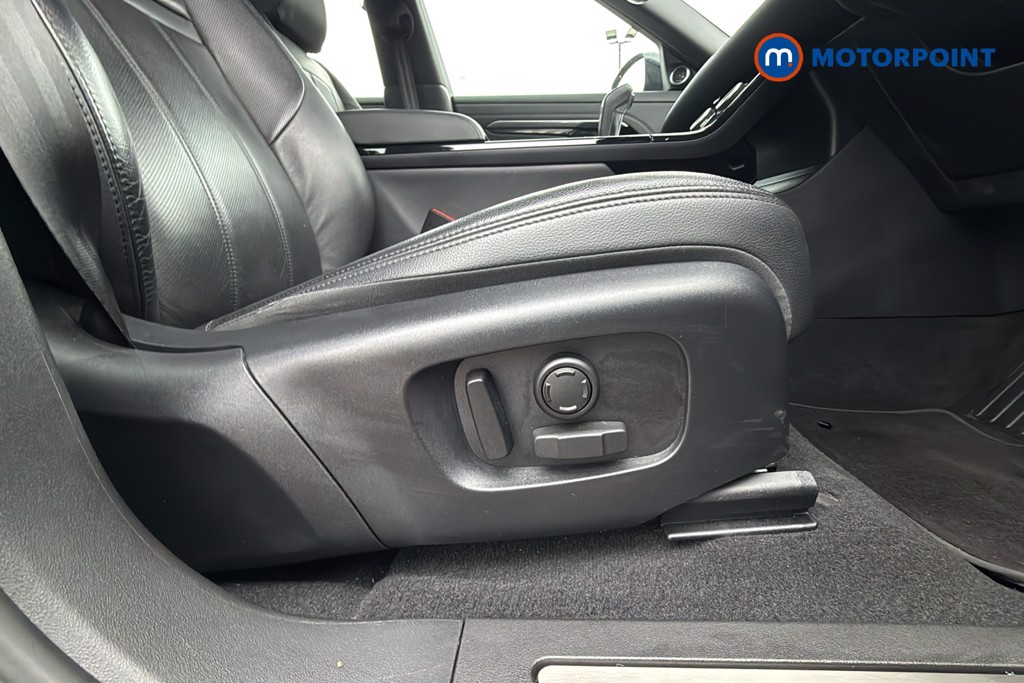 Land Rover Range Rover Evoque R-Dynamic Se Automatic Petrol Plug-In Hybrid SUV - Stock Number (1617329) - 25th supplementary image