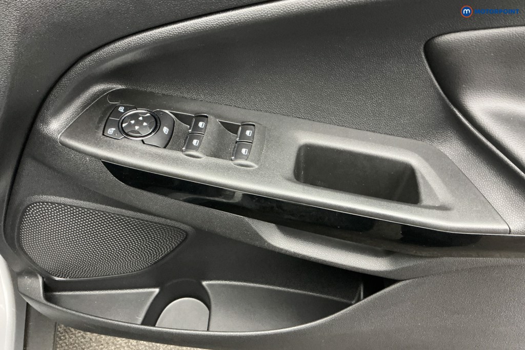 Ford Ecosport Titanium Manual Petrol SUV - Stock Number (1617828) - 26th supplementary image