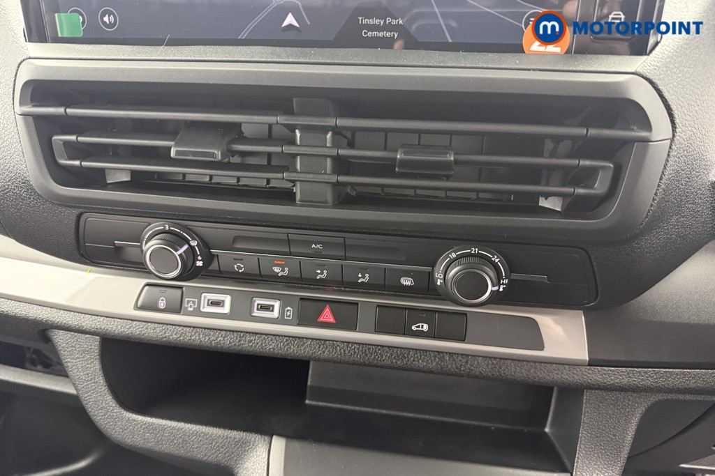 Citroen Dispatch Driver Manual Diesel Panel Van - Stock Number (1618471) - 4th supplementary image