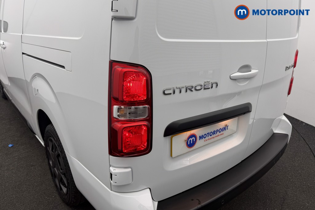 Citroen Dispatch Driver Manual Diesel Panel Van - Stock Number (1618471) - 18th supplementary image