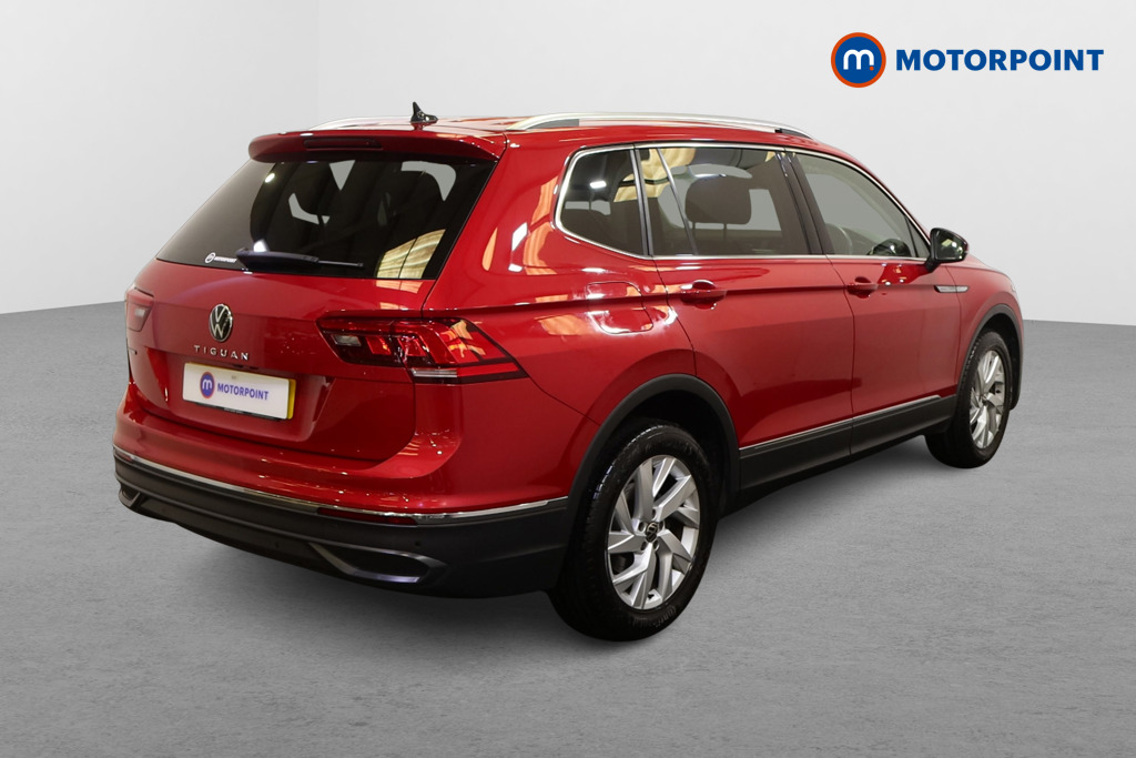 Volkswagen Tiguan Allspace Life Manual Petrol SUV - Stock Number (1618727) - Drivers side rear corner