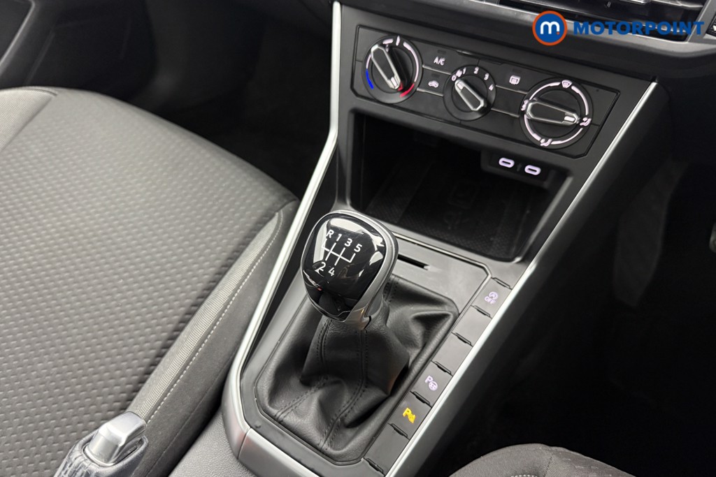 Volkswagen Taigo Life Manual Petrol SUV - Stock Number (1618753) - 4th supplementary image