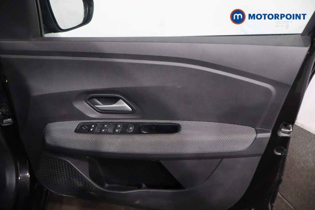 Dacia Sandero Expression Manual Petrol Hatchback - Stock Number (1619016) - 20th supplementary image