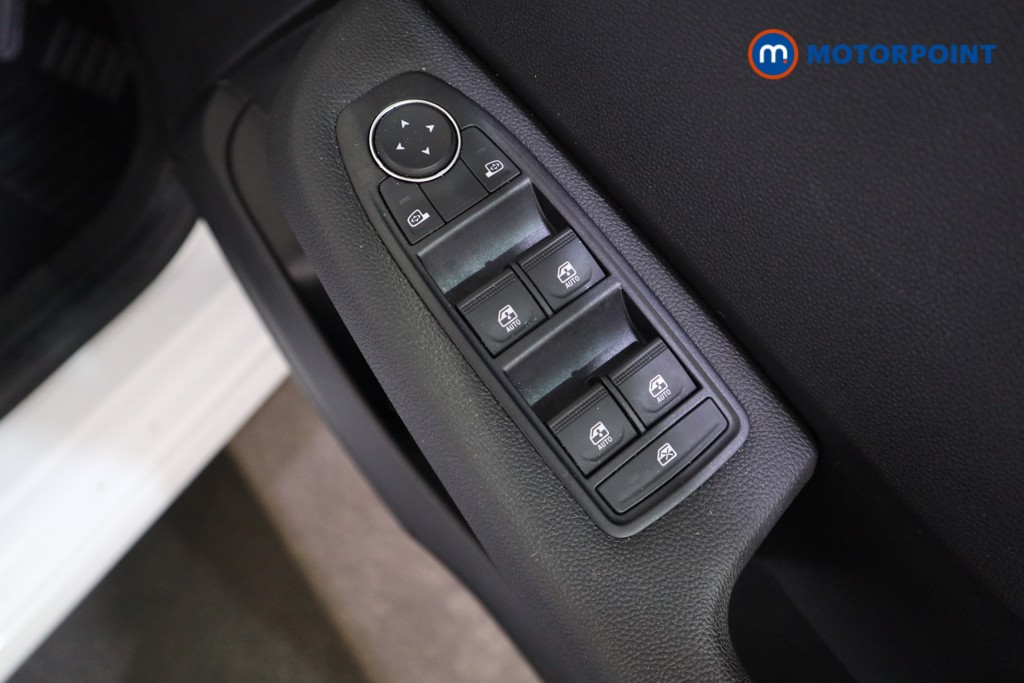 Renault Clio Evolution Automatic Petrol-Electric Hybrid Hatchback - Stock Number (1620762) - 13th supplementary image