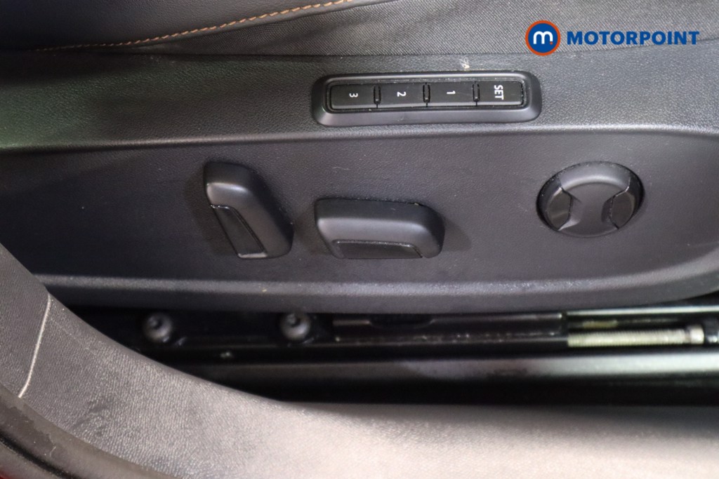 Cupra Formentor V2 Automatic Petrol Plug-In Hybrid SUV - Stock Number (1621144) - 19th supplementary image