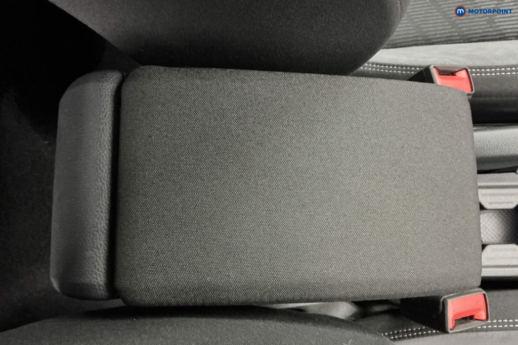 Volkswagen Taigo R-Line Automatic Petrol SUV - Stock Number (1622564) - 16th supplementary image